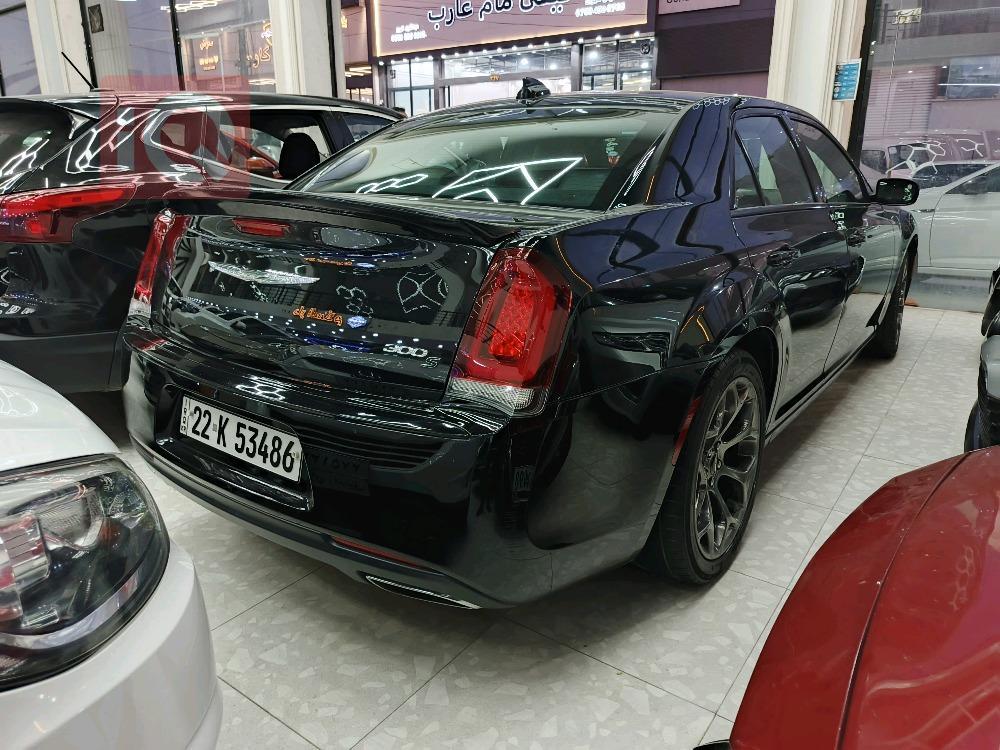 کرایسلەر 300